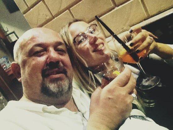 Nè Too Nè Meo Coffee & Wine